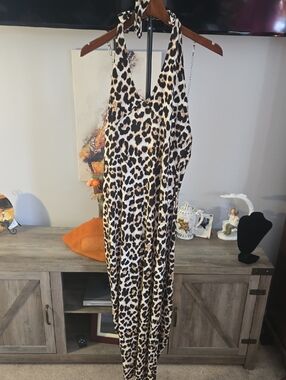 No Boundaries Cream and Gray Leopard-Print Top